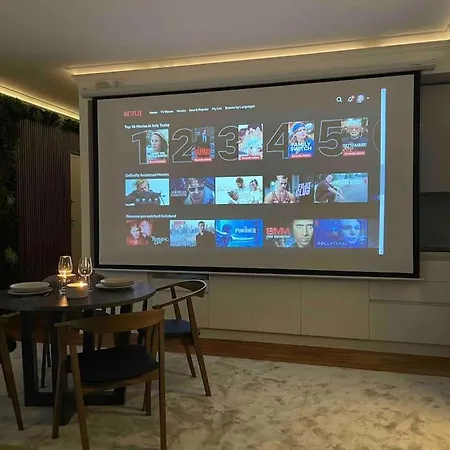 Cinema Visconti Daire *
